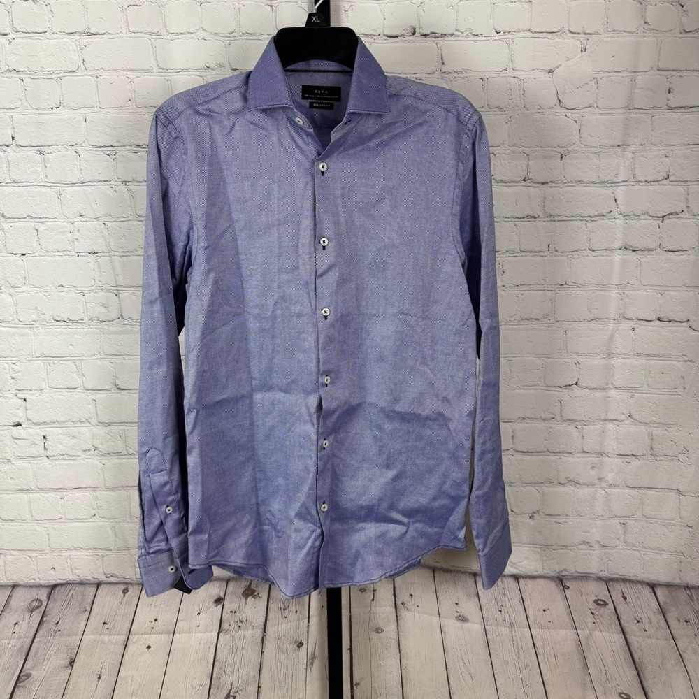 Zara Regular Fit Blue Button Down Shirt 100% Cotton Size Small